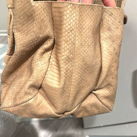 Furla Beige Python Embossed Genuine Leather Shoulder Bag Italy Travel Work Large - Picture 9 of 13